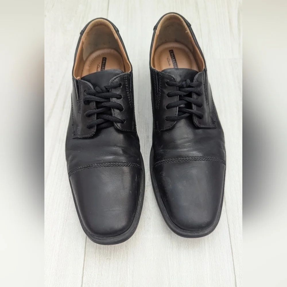 Clarks Man's Collection Cushion  Dress Shoe Size 8